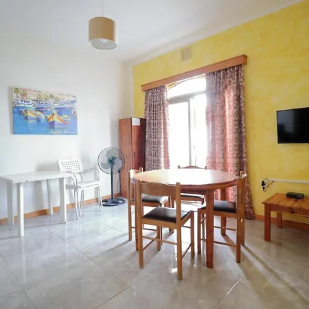 Dolman Apartment Xlendi