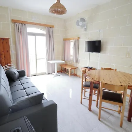 Dolman Apartment Xlendi