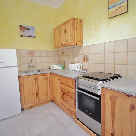 Dolman Apartment