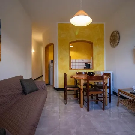Dolman Apartment