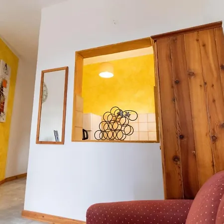 Apartment Dolman