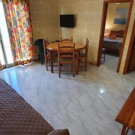 Dolman Apartment Xlendi